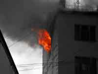 26 августа 2006. Пожар на ул.Петровка, 26. (размер 68кБ)