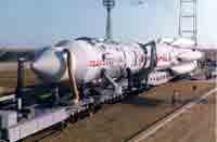 Установка на СК ракетоносителя `Протон`.